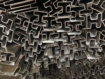 SS304 SS316 S2507 S2205 254 SMO Lega austenitica e Duplex in acciaio inox Tubo in acciaio senza saldatura SS