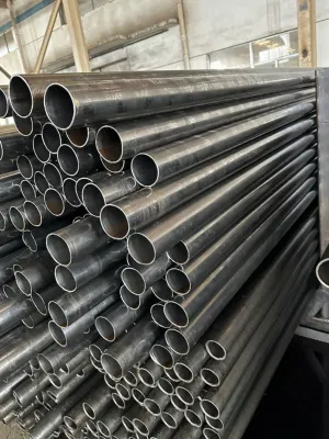 Produttore di tubi in acciaio ASTM A36 A106 A53 Q235B 1020 1030 1045 acciaio al carbonio Gcr15 16mn 15CrMo 35CrMo acciaio legato 42CrMo Tubo in acciaio senza saldatura
