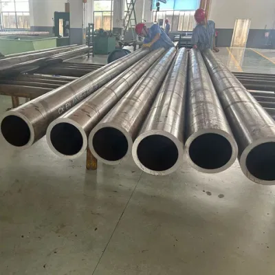 E355 ST52 St52.3 St52.4 acciaio al carbonio senza saldatura trafilato a freddo Pre Tubo levigato per cilindro idraulico