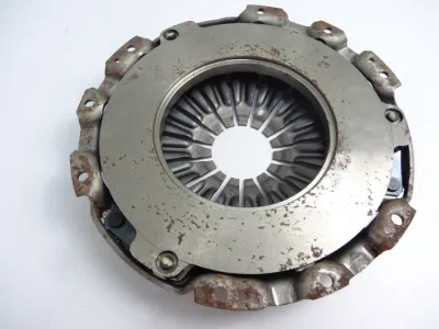 Auto Parts Clutch Cover for Navara Yd25 D40 2012 30210-Eb70A