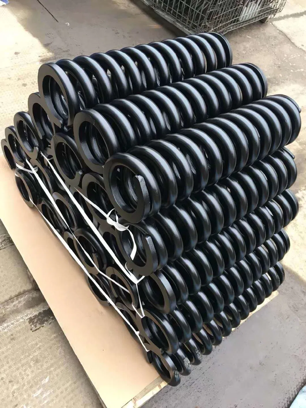 Production of Large Diameter Springs Automotive Mechanical Springs High-Temperature Resistant