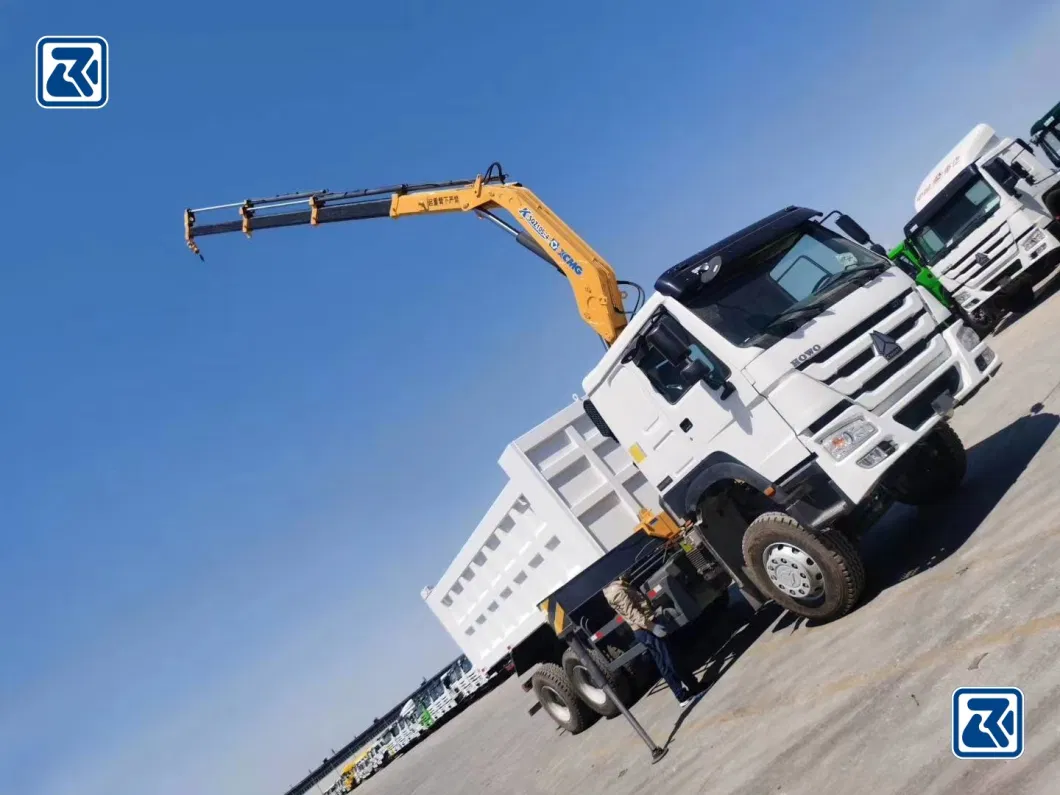 Sinotruk HOWO 4X2 Heavy Duty Rhd 266HP Lorry Cargo Truck with 3t Straight Crane for Zambia