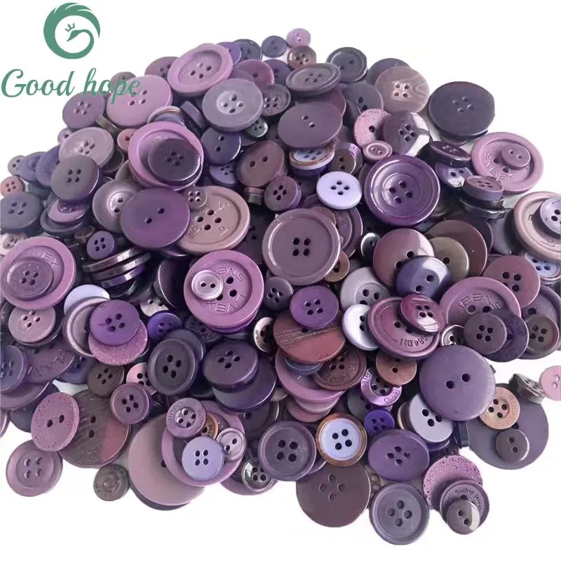 Sell Well New Type Round 4/2 Holes Button 14mm Bag Resin Plastic Design Button
