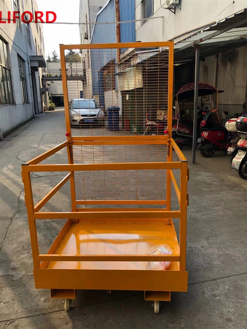 Fold-Down Forklift Man Basket Forklift Man Baskets Safety Cage with 300kg Capacity