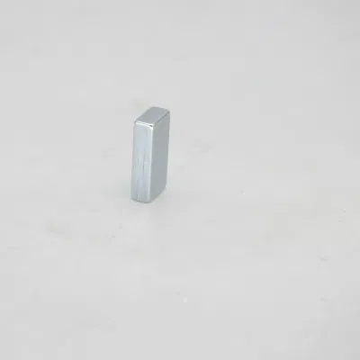 Fábrica de imanes permanentes rectangular NdFeB bloque de material magnético permanente Neodimio Imán fuerte para limpiador de ventanas