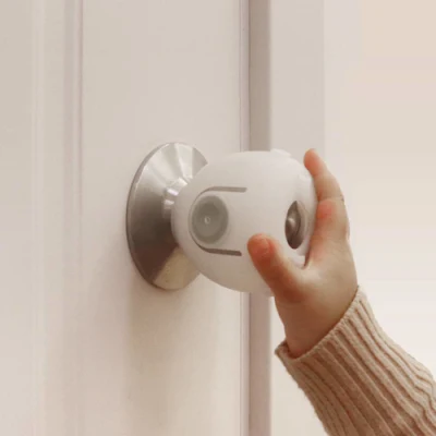 Seguridad para bebés el pomo de la puerta cubre los bloqueos a prueba de los botones de la puerta