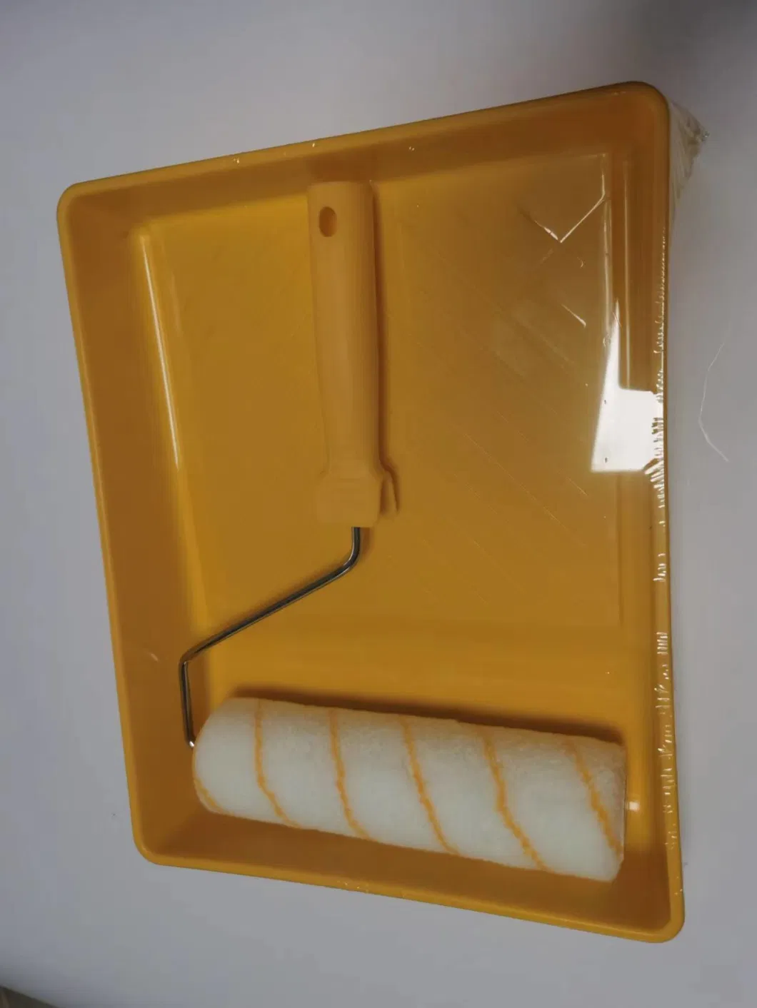 Yunxiao Yellow Plastic 9&quot; Paint Tray 9&quot; Paint Roller American Style Zinc Plated Frame with 4 Cages Plastic Handle