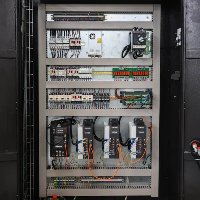 Macchina fresatrice telaio Centro di lavorazione verticale CNC