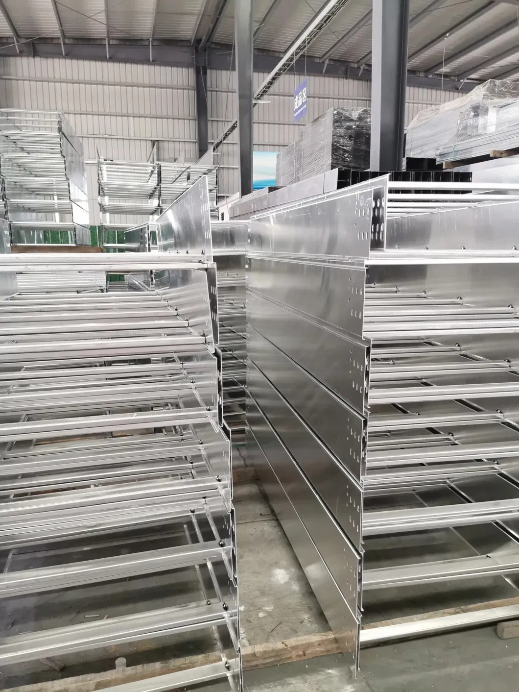 Cable Bridge Manufacturers Directly Supply Galvanized Hot DIP Zinc Metal Cable Tray